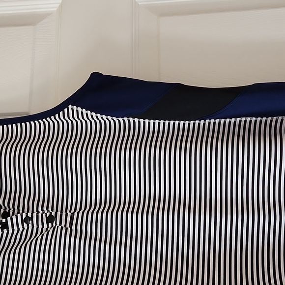 New! Lolë Adisa Golf Dress -Size Small - Picture 7 of 10